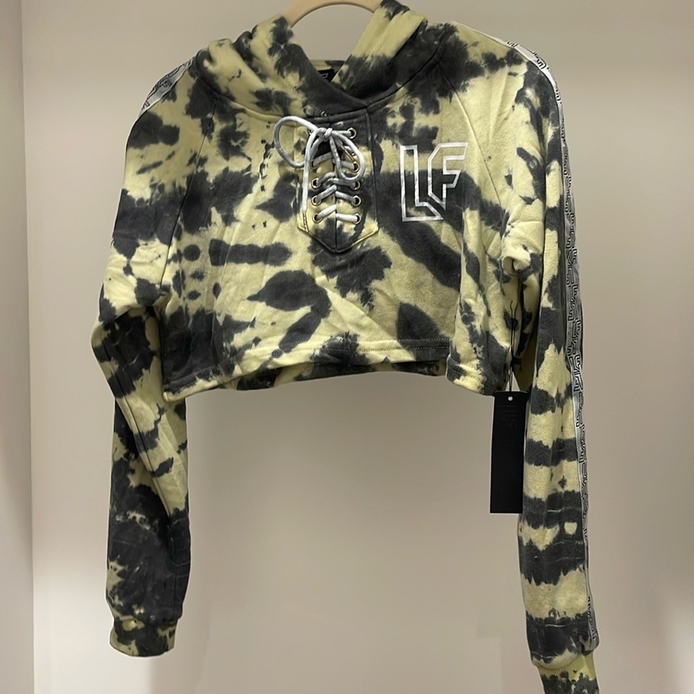 LF Cropped Sweatshirt NWT